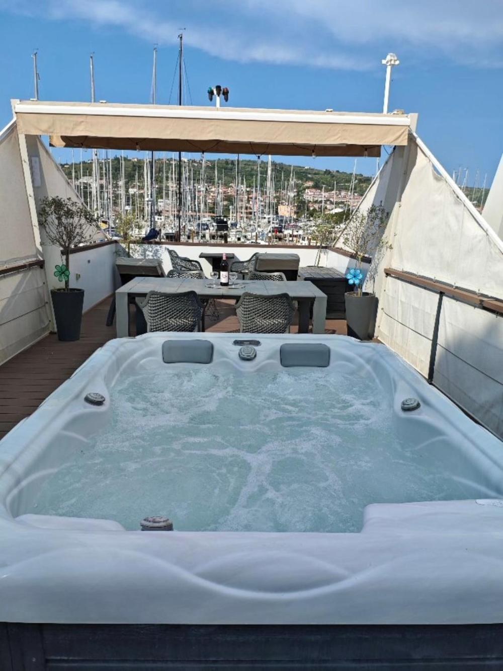 Floating House - Sunset Villa Portorož Buitenkant foto